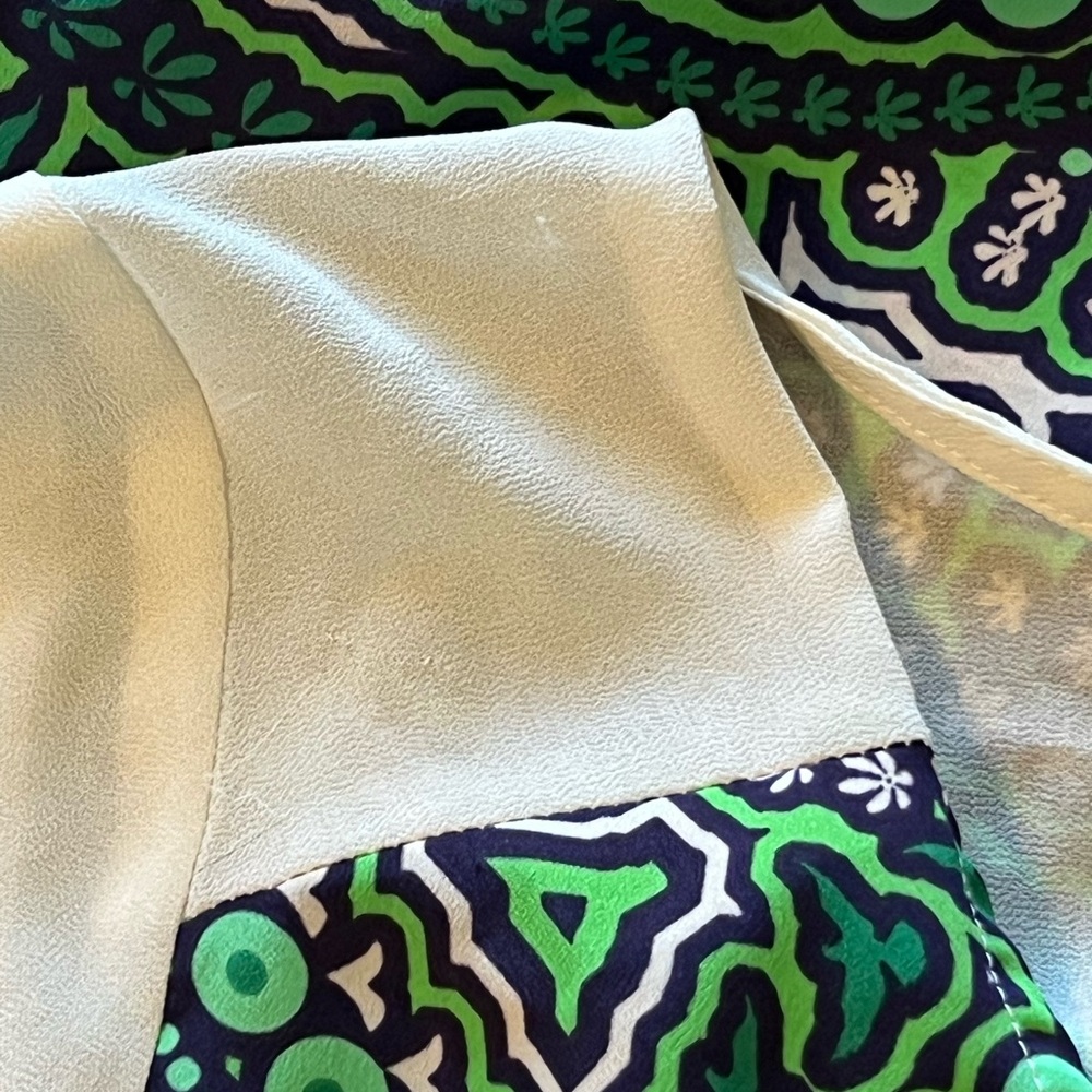 Romeo & Juliet Couture Green Blue Cream Blouse Top - Picture 10 of 11